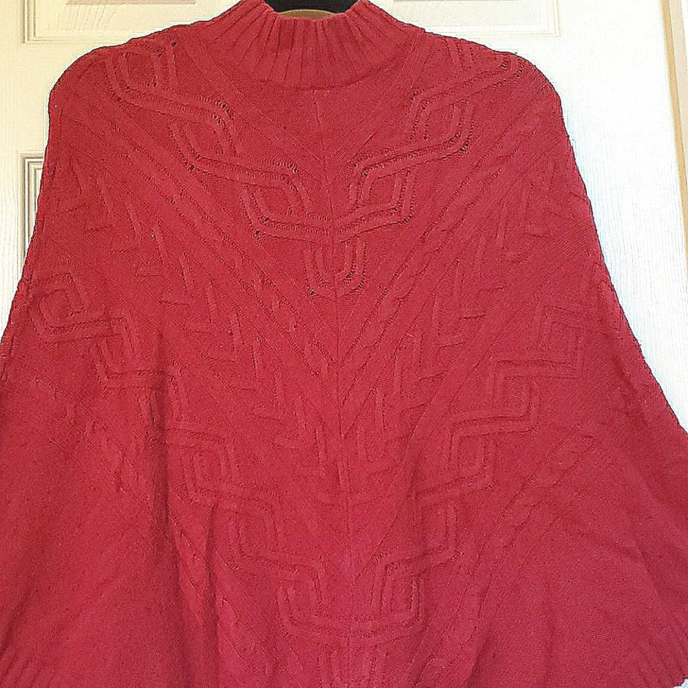 Liz Claiborne Maroon Sweater Poncho One Size‎